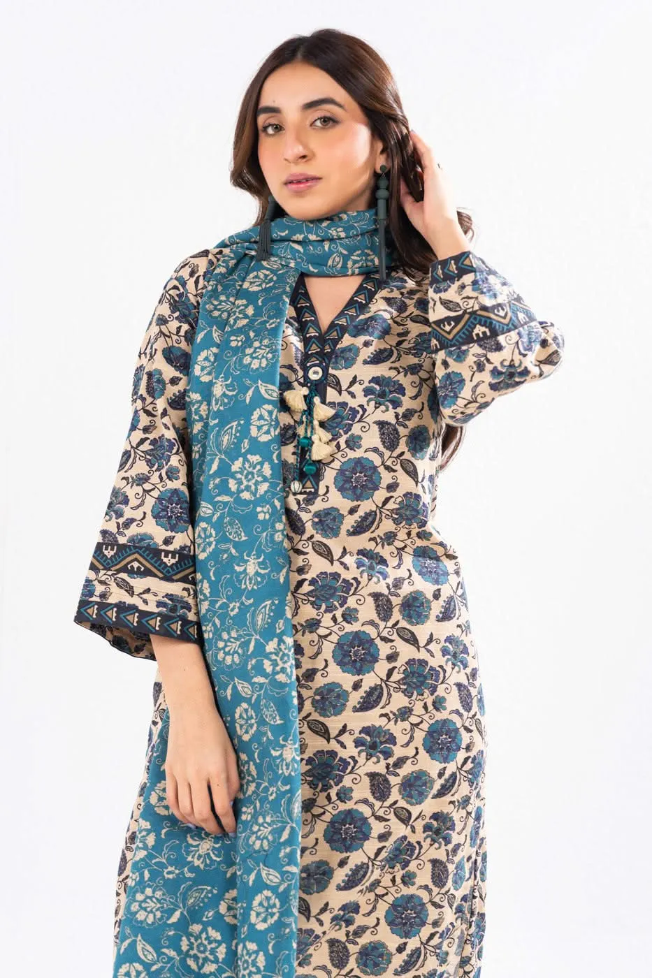 3 Piece Printed Khaddar Suit With Light Khaddar Dupatta