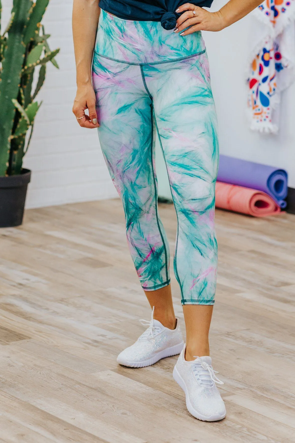 Can't Make Me Stay Tie Dye Print Leggings in Mint