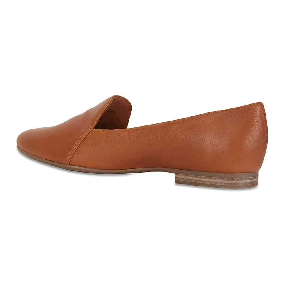 Castle Flat in Cognac Leather