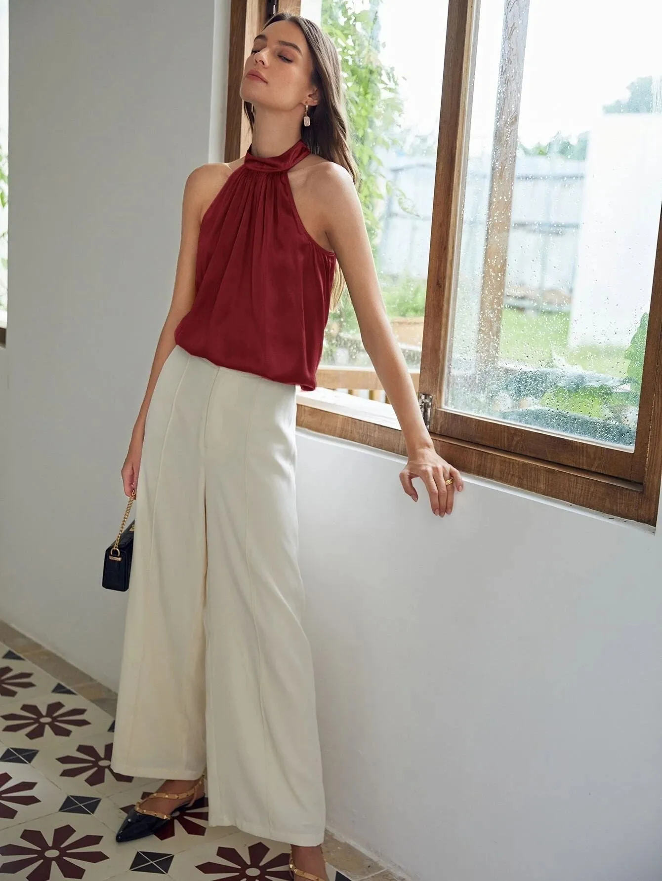 Classic Silk Gathered Halter Silk Top Sleeveless Silk Shirt for Women