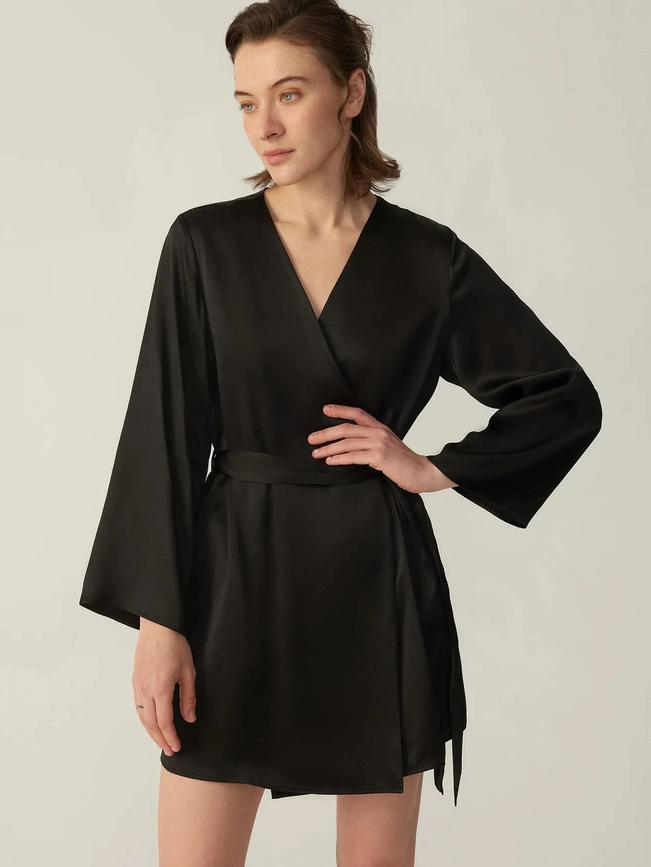 V Neck Mulberry Short Silk Long Sleeve for Women 100% Pure Silk Night Robe with Belt